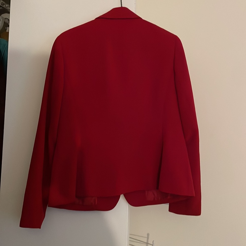 Blazer - Picture 2 of 5